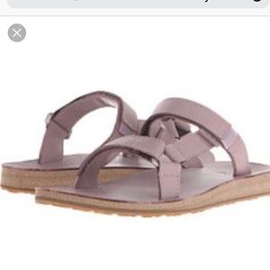 Teva leather Elderberry slides